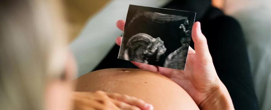 Poród naturalny, znieczulenie - zasady w 2026 roku