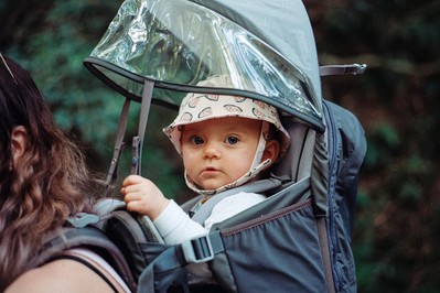 Nosidło dla dziecka: 7 najważniejszych cech dobrego nosidła