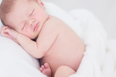 Jak ustalić rytm dnia i nocy u niemowlaka? 