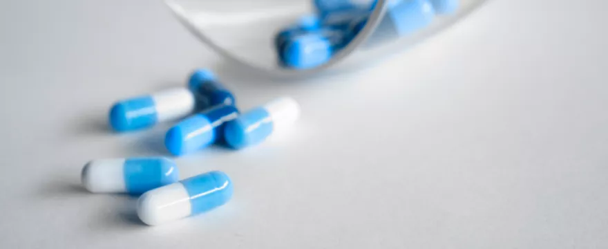 Czy antybiotyki należy brać do końca opakowania?