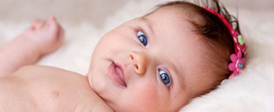 Rozszerzanie diety niemowlaka - jakie dolegliwości mogą pojawić się po zmianach w dziecięcym menu