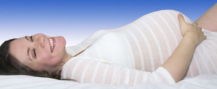 Jak dbać o zęby w ciąży? ABC ciążowej higieny jamy ustnej