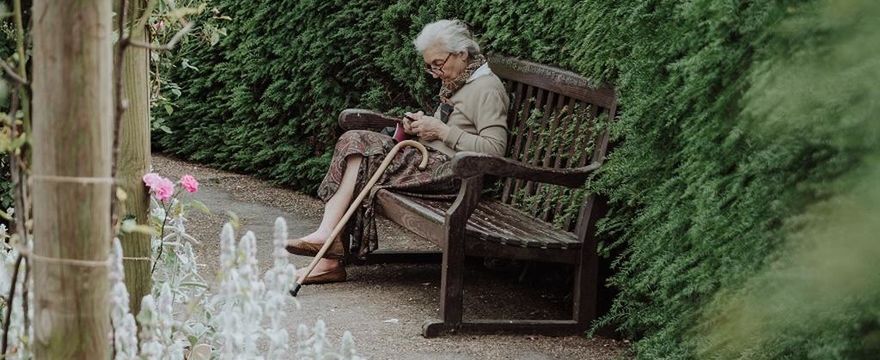 Opiekunka osób starszych w Niemczech - jak nią zostać? 