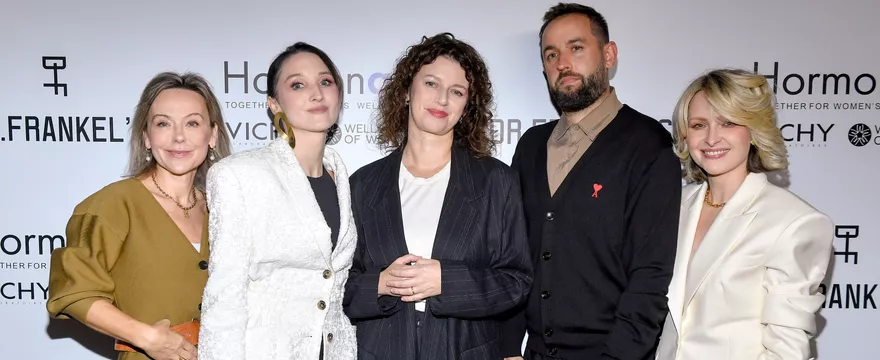 Jak hormonalna orkiestra wpływa na samopoczucie i wygląd kobiety?