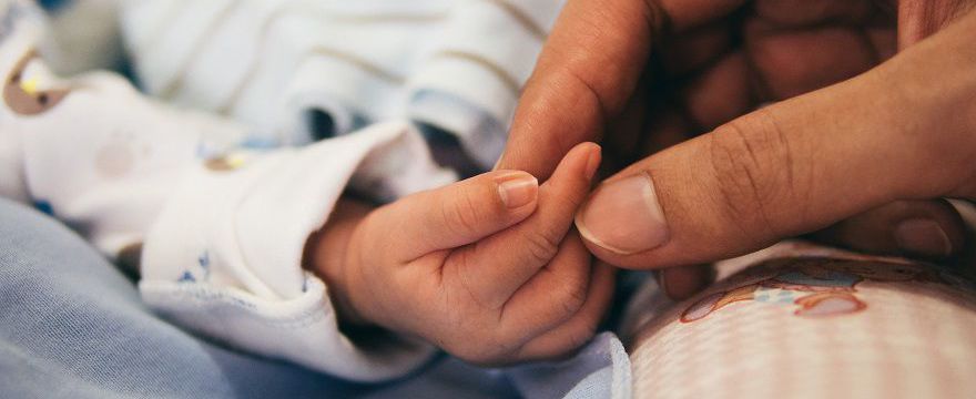 PRZEPISY Jakie masz prawa na porodówce w 2019 r. NOWE standardy opieki okołoporodowej