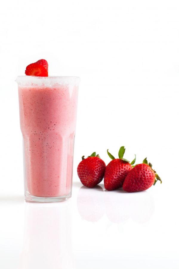 natural-strawberry-smoothie_1216-321.jpg
