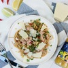 	Spaghetti pełnoziarniste z tuńczykiem, kruszonką czosnkowo-limonkową i płatkami chili